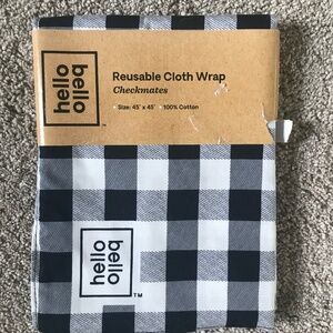💓NWT Hello Bello Checkmate Reusable Cotton Wrap